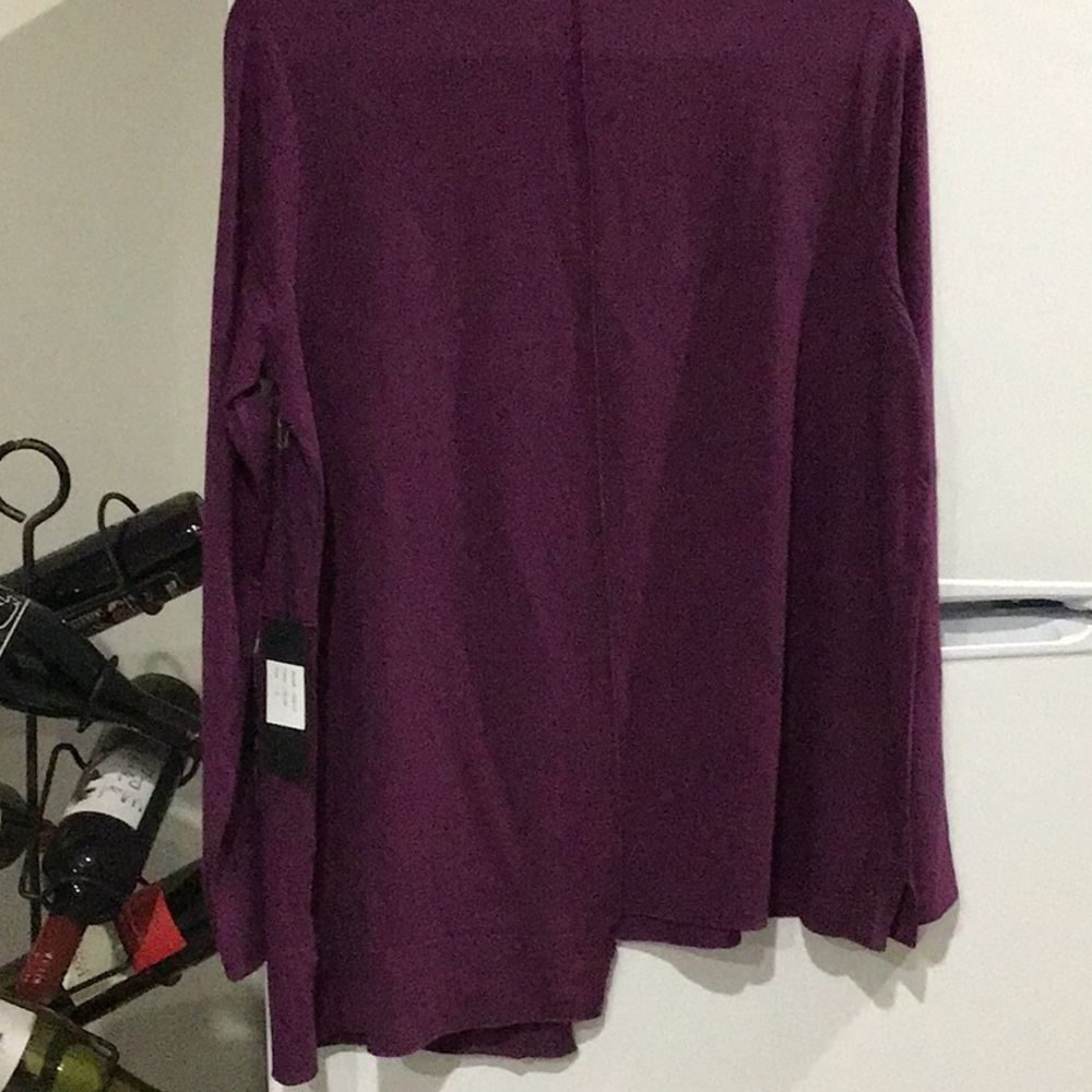 Ladies top - Picture 4 of 5